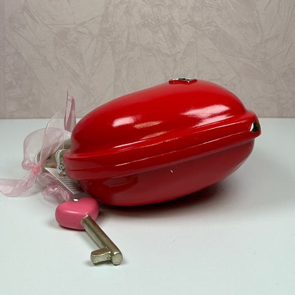 Bella Lux Red Heart-Shaped Decorative Lock with Key - Picture 3 of 7